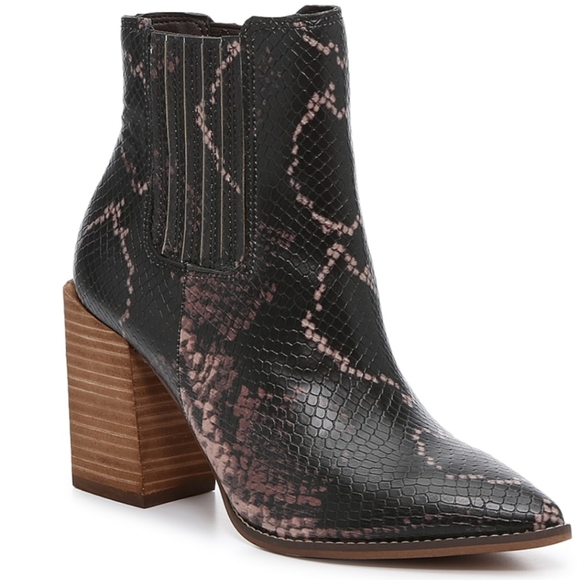 Steve Madden Snakeprint Bootie Block Heel NIB Size 8.5 Brown Tan